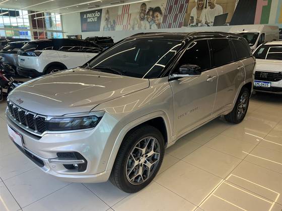 JEEP COMMANDER 2.0 TD380 TURBO DIESEL OVERLAND AT9